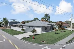 2092 SW Airoso Blvd, Port Saint Lucie, FL 34984 - Photo 3