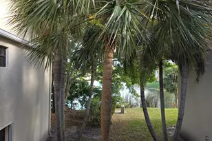 1542 Lake Crystal Dr, West Palm Beach, FL 33411 - Photo 31