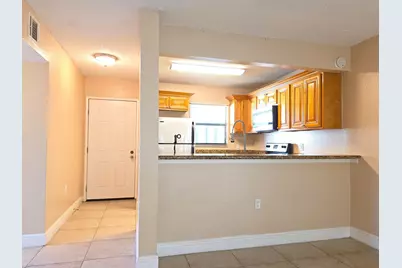 1542 Lake Crystal Drive #H, West Palm Beach, FL 33411 - Photo 9
