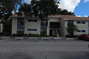 1542 Lake Crystal Dr, West Palm Beach, FL 33411 - Photo 1