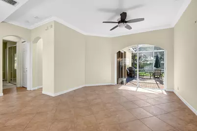 9566 Lantern Bay Circle, Royal Palm Beach, FL 33411 - Photo 5