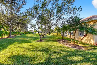 9566 Lantern Bay Circle, West Palm Beach, FL 33411 - Photo 57
