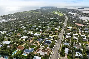 706 Flamevine Ln, Vero Beach, FL 32963 - Photo 17