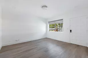 323 NW 21st Ave, Miami, FL 33125 - Photo 5