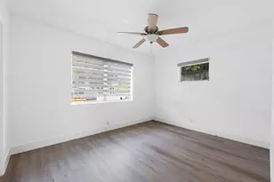 323 NW 21st Ave, Miami, FL 33125 - Photo 11