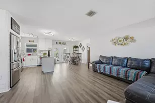 898 SE Evergreen Terrace, Port Saint Lucie, FL 34983 - Photo 9