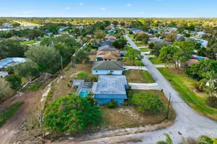 898 SE Evergreen Terrace, Port Saint Lucie, FL 34983 - Photo 43
