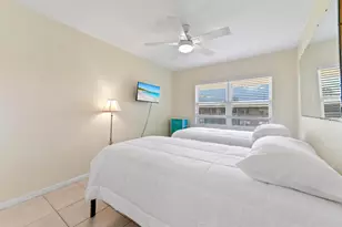 142 Norwich F, West Palm Beach, FL 33417 - Photo 11