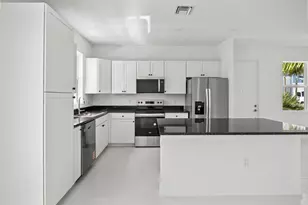 4520 Longwood Lk Sq, Westlake, FL 33470 - Photo 11