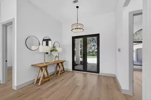 18240 SE Heritage Dr, Tequesta, FL 33469 - Photo 5