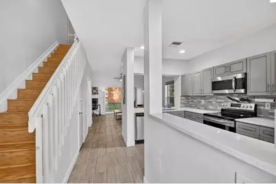 5015 Palmbrooke Circle, West Palm Beach, FL 33417 - Photo 7