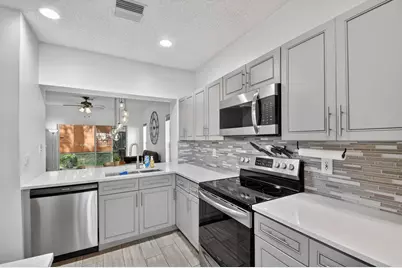 5015 Palmbrooke Circle, West Palm Beach, FL 33417 - Photo 11