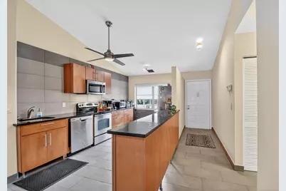 4900 Lucerne Lakes Boulevard #201, Lake Worth, FL 33467 - Photo 15
