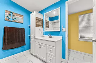 305 Henthorne Dr, Palm Springs, FL 33461 - Photo 23