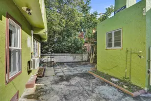 627 30th St, West Palm Beach, FL 33407 - Photo 27