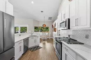 13127 Key Lime Blvd, The Acreage, FL 33412 - Photo 5