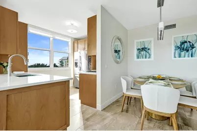 625 Casa Loma Boulevard #602, Boynton Beach, FL 33435 - Photo 9