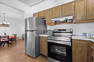 884 Worcester Ln, Lake Worth, FL 33467 - Photo 5