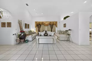 1940 S Club Dr, Wellington, FL 33414 - Photo 7