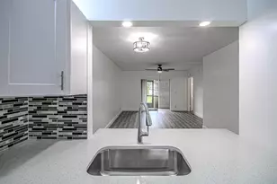 7094 Golf Colony Ct, Lake Worth, FL 33467 - Photo 5