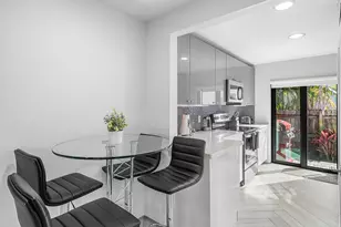 215 N Swinton Ave, Delray Beach, FL 33444 - Photo 11