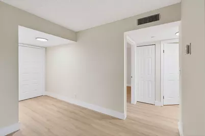 5900 Camino Del Sol #304, Boca Raton, FL 33433 - Photo 59