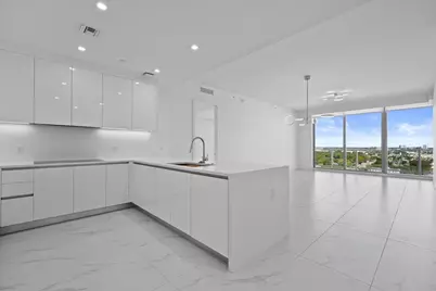 220 Lake Shore Drive #1113, West Palm Beach, FL 33403 - Photo 5