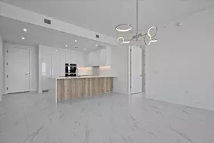 220 Lake Shore Dr, West Palm Beach, FL 33403 - Photo 11