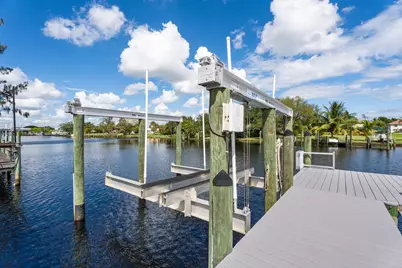 2441 SE North Lookout Boulevard, Port Saint Lucie, FL 34984 - Photo 23