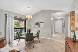 400 Club Cir, Boca Raton, FL 33487 - Photo 19