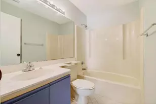 400 Club Cir, Boca Raton, FL 33487 - Photo 37