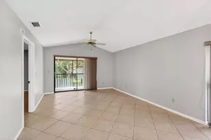 400 Club Cir, Boca Raton, FL 33487 - Photo 13