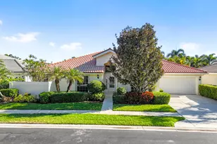 349 Eagleton Golf Dr, Palm Beach Gardens, FL 33418 - Photo 3