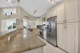 6165 Bay Isles Dr, Boynton Beach, FL 33437 - Photo 5