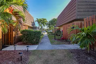 1166 6th Ave, Vero Beach, FL 32960 - Photo 33