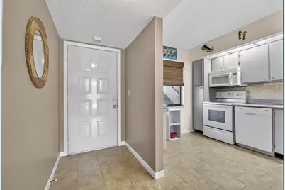 896 N Federal Highway #225, Lantana, FL 33462 - Photo 7