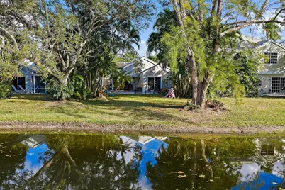 11 Admirals Court, Palm Beach Gardens, FL 33418 - Photo 3
