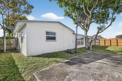 8961 NW 21st Street, Hollywood, FL 33024 - Photo 7