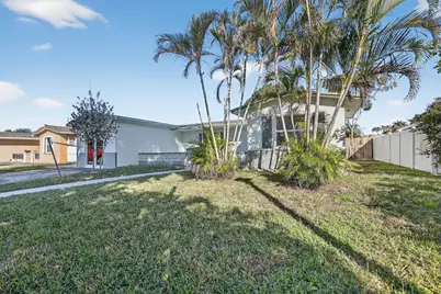 8961 NW 21st Street, Hollywood, FL 33024 - Photo 5