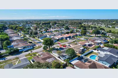 8961 NW 21st Street, Hollywood, FL 33024 - Photo 45