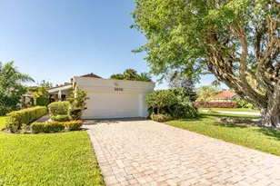 5570 Piping Rock Dr, Boynton Beach, FL 33437 - Photo 3