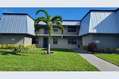 2516 S 19th Street #208, Fort Pierce, FL 34982 - Photo 1