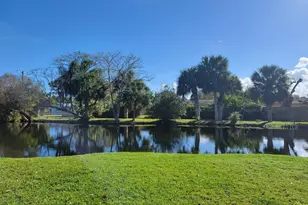 2516 S 19th St, Fort Pierce, FL 34982 - Photo 9