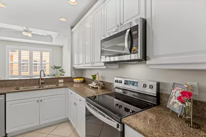 2305 Amalfi Way, Palm Beach Gardens, FL 33410 - Photo 31