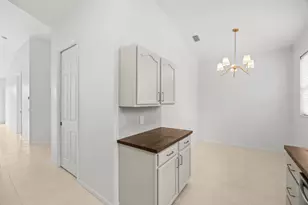 8406 Mulligan Cir, Port Saint Lucie, FL 34986 - Photo 19