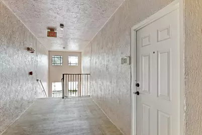 2806 Veronia Drive #301, Palm Beach Gardens, FL 33410 - Photo 3