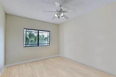 2806 Veronia Drive #301, Palm Beach Gardens, FL 33410 - Photo 17