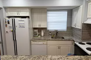 701 Lori Dr, Lake Worth Beach, FL 33461 - Photo 5