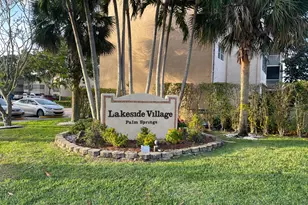 701 Lori Dr, Palm Springs, FL 33461 - Photo 15