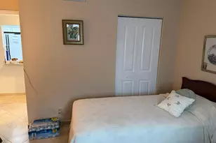 701 Lori Dr, Palm Springs, FL 33461 - Photo 13